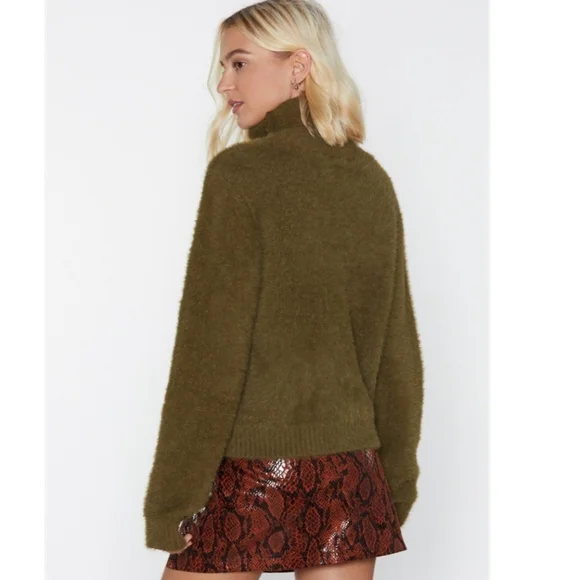 Nasty Gal Green Fuzzy Crop Turtleneck Sweater L - Picture 2 of 13